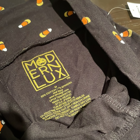 KOHL’S Modern Lux Candy Corn Leggings - Picture 5 of 5